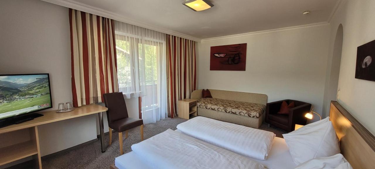 Hotel Sommerer - Inklusive Joker Card Im Sommer Saalbach-Hinterglemm Bagian luar foto